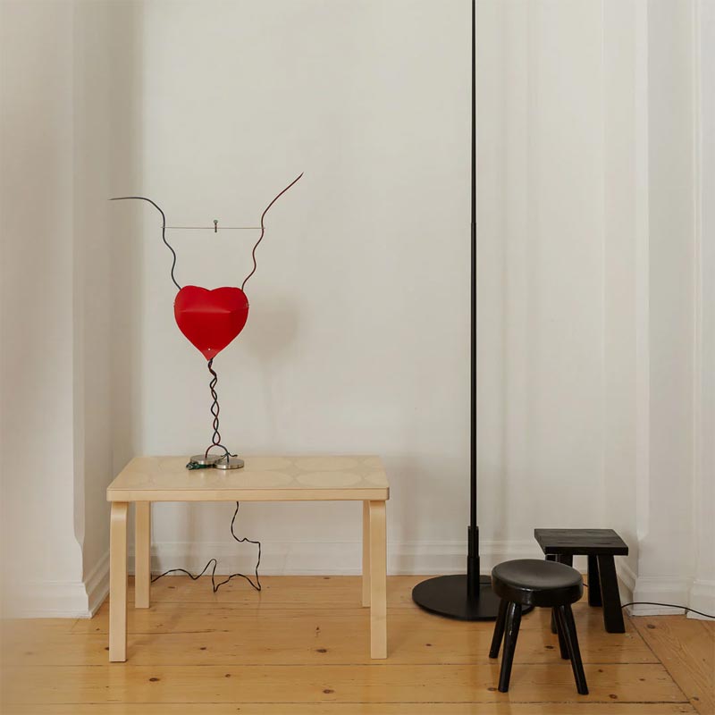 Bench 153B - Kivet - des. Alvar Aalto 1945, Pattern des. Maija Isola 1956, made by Artek + Marimekko