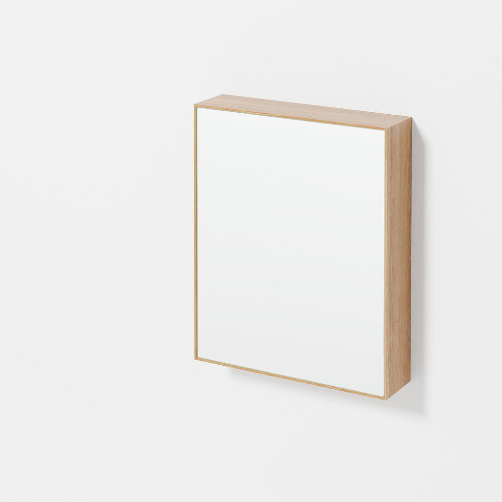 Slimline 550 Bathroom Cabinet, oak - des. Lincoln Rivers for Wireworks