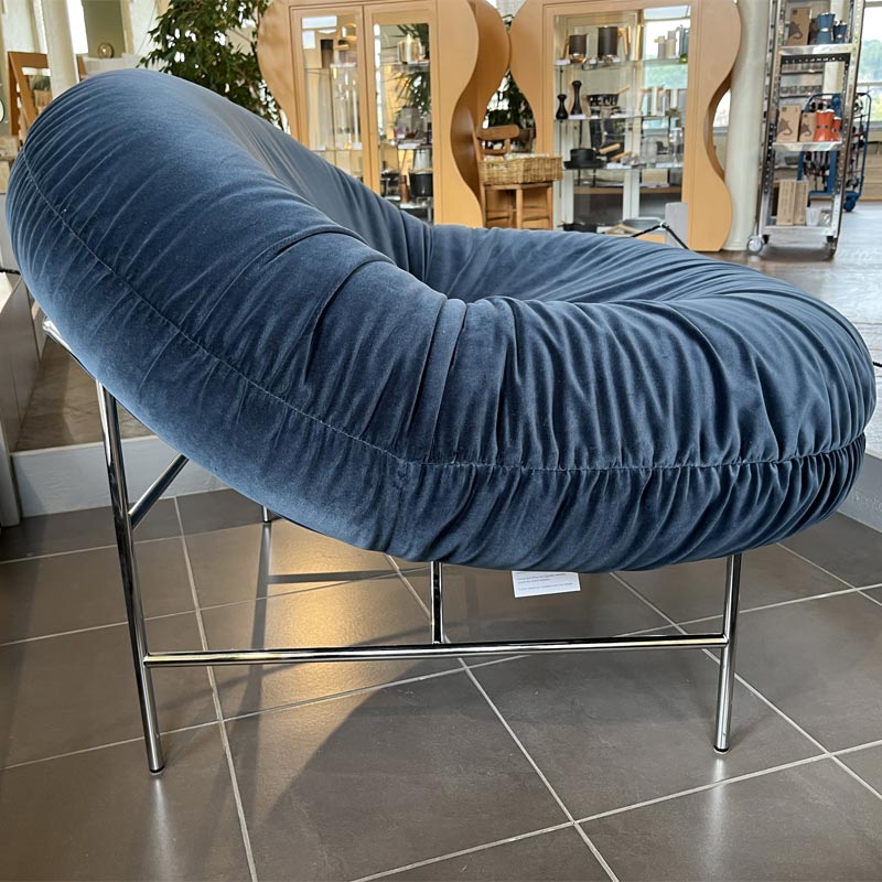 Bun Lounge Chair - chrome frame - upholstery Eva 170. Designed by Willo Perron, 2025. Made by Knoll