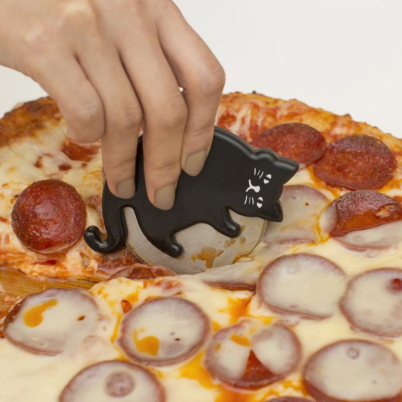 Cat Lovers Pizza Cutter, by Kikkerland