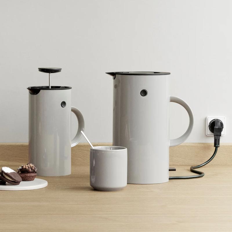 EM77 Electric kettle - Light grey, 1.5 litres - des. Erik Magnussen for Stelton
