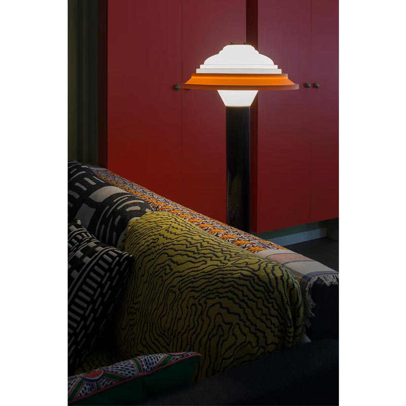 FL4 Floor Lamp, black base with white & orange shade, des. George Sowden for Sowdenlight