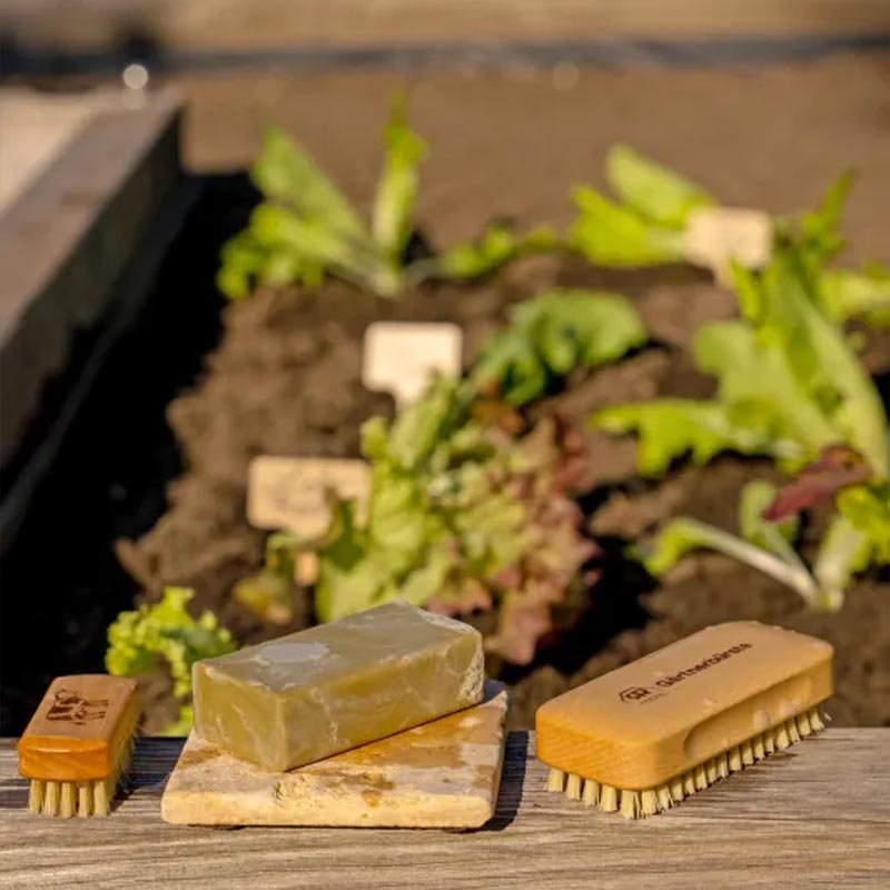 Gardener's nail brush by Burstenhaus Redecker