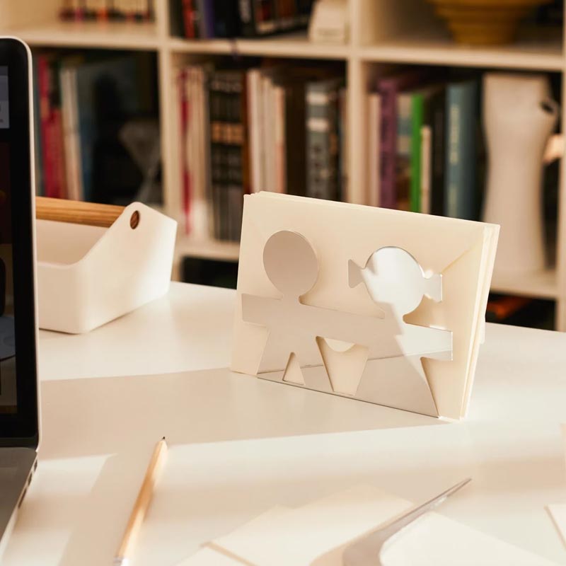 Girotondo Envelope holder, des. Giovannoni & Venturini for Alessi