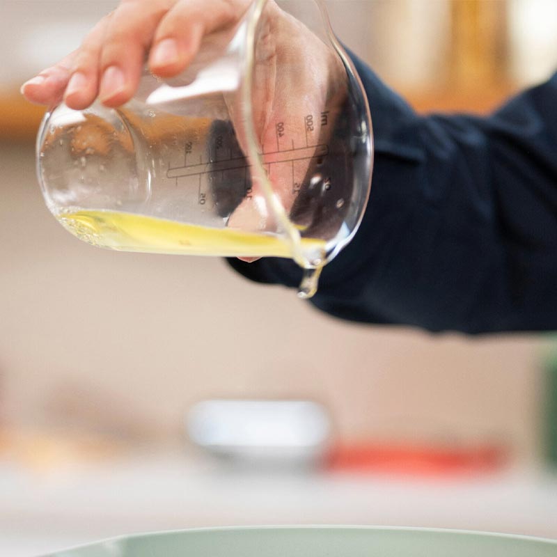 Measuring Jug 'Chef It' - 500ml Glass with Lid - Nordic Sage - by Mepal