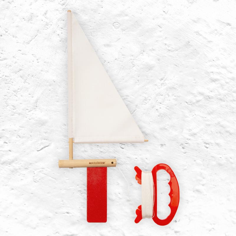 Huckleberry Make Your Own Sailboat by Kikkerland