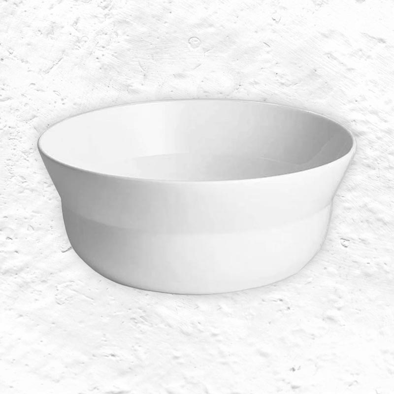 Kaolin Salad Bowl - 27cm -  des. Cecilie Manz, 2016 (made by Kahler)