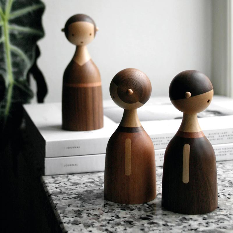 KIN Girl by Lars Beller Fjetland