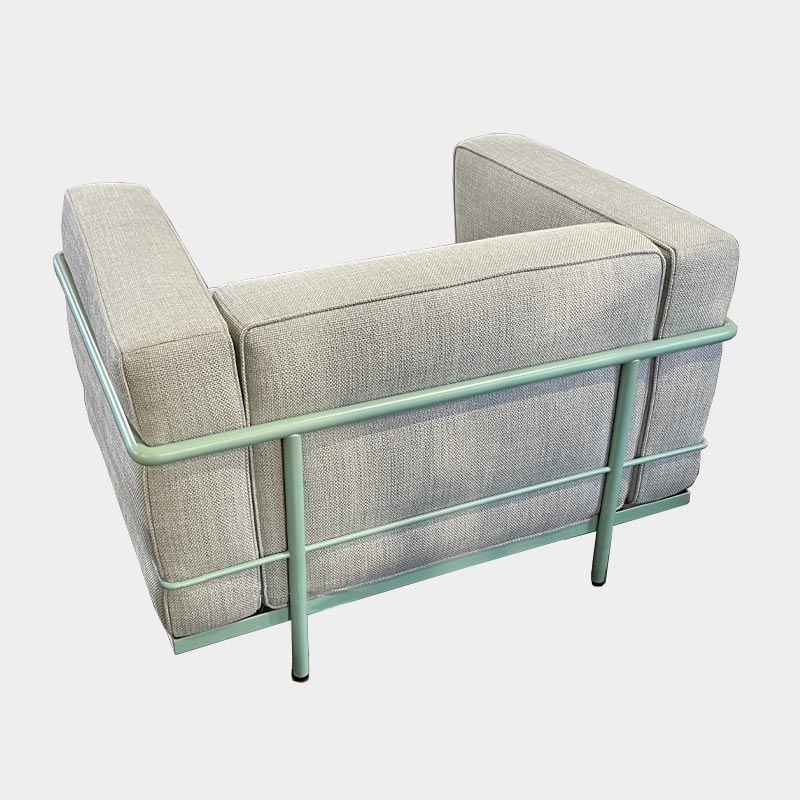 LC3 - 3 Fauteuil Grand Comfort Armchair - Eremo Pe - des. Le Corbusier, Pierre Jeanneret & Charlotte Perriand, (1965) - by Cassina