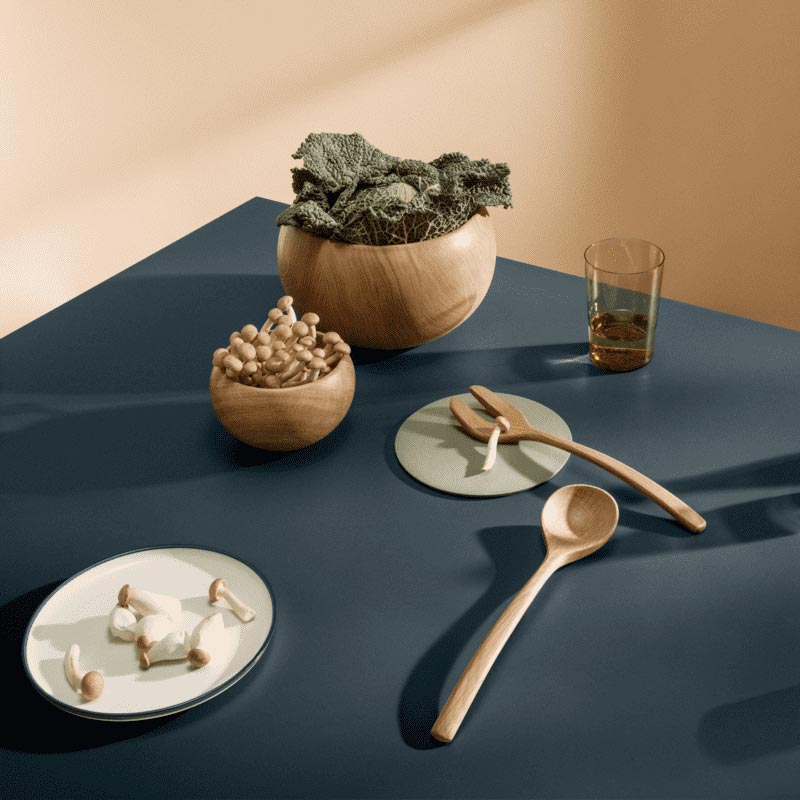 Menageri Oak Serving Bowl - 24.5cm - des. Kay Bojesen