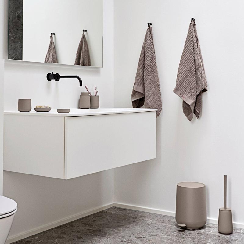Nova One toilet brush - Taupe - des. Thomas Dudzinski for Zone Denmark