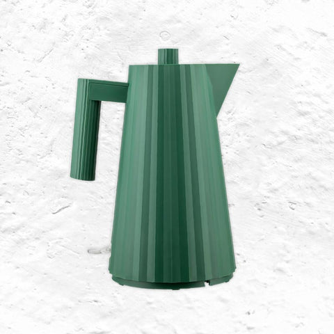 Plissé electric kettle - Green - des. Michele de Lucchi for Alessi