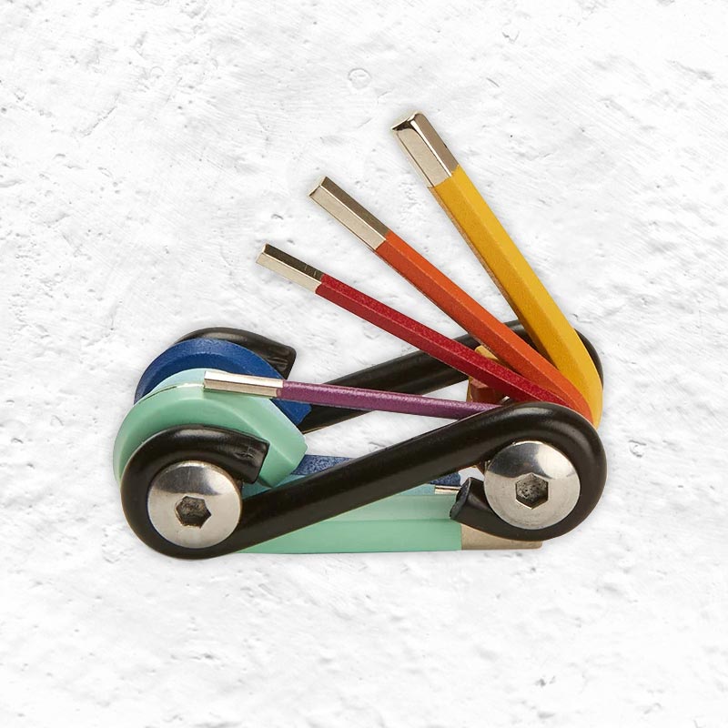 Rainbow 7 in 1 Multi-tool - by Kikkerland