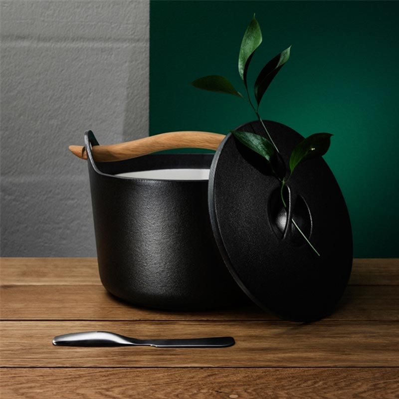 Sarpaneva Casserole Pan - Cast Iron, 3 L - des. Timo Sarpaneva for Iittala