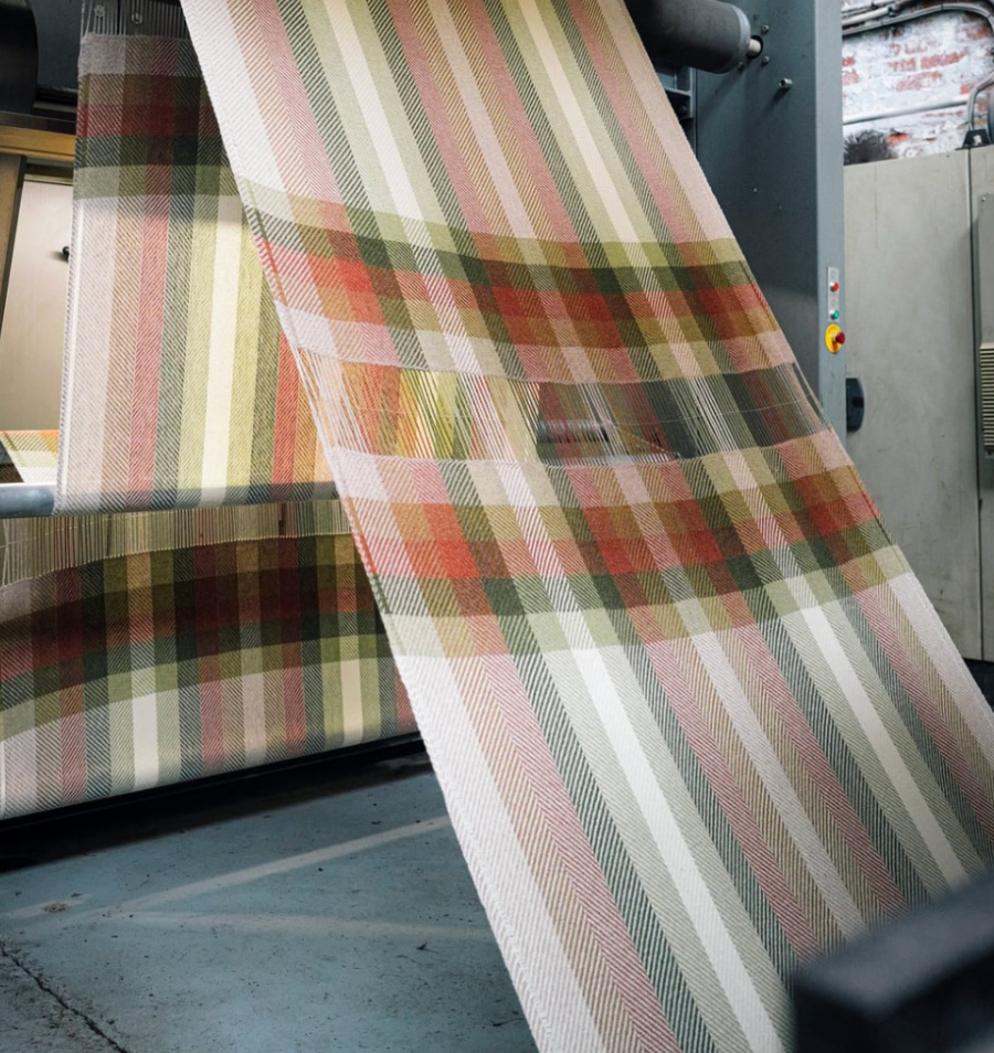 Limited Edition 100% Traceable British Lambswool Throw - Locally Woven