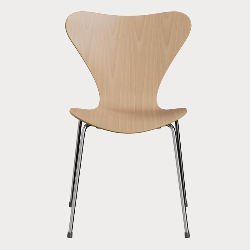 3107 Series 7 dining chair in beech - des. Arne Jacobsen made by Fritz Hansen