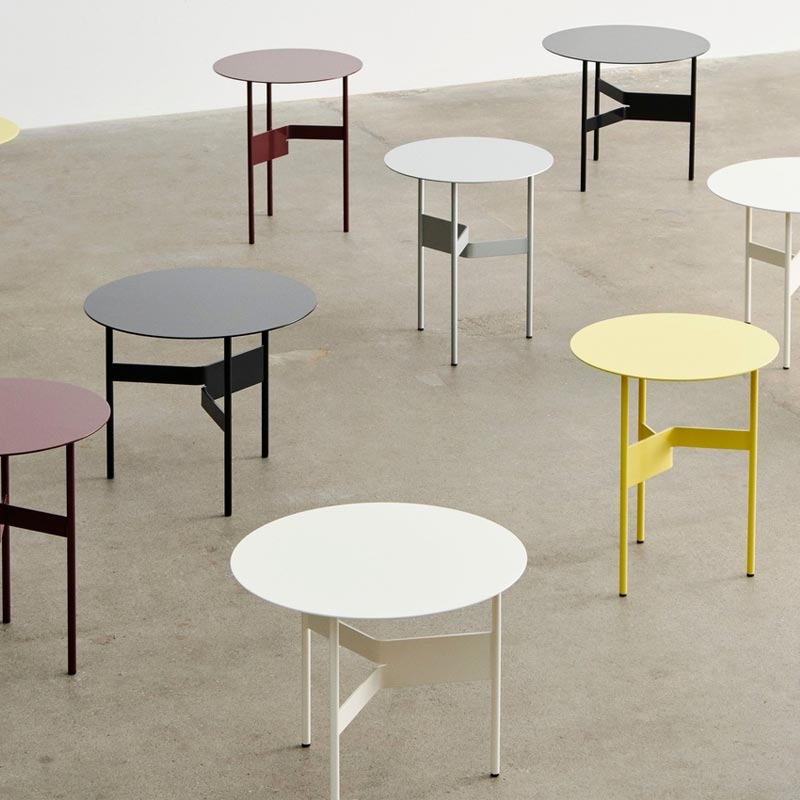 Shim Coffee Table - Low H44 - Black, des. Jonas Trampedach (made by HAY)