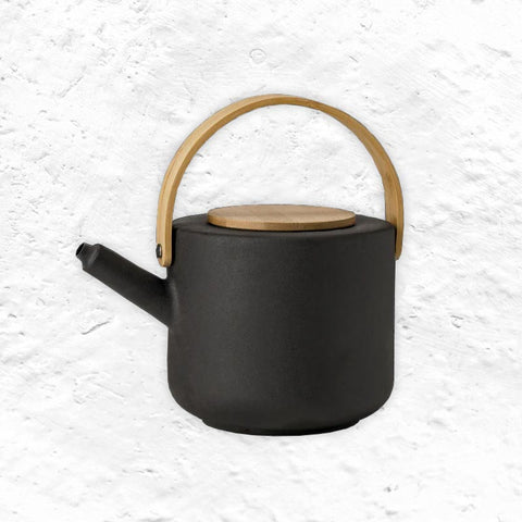 Theo Teapot des. Francis Cayouette for Stelton