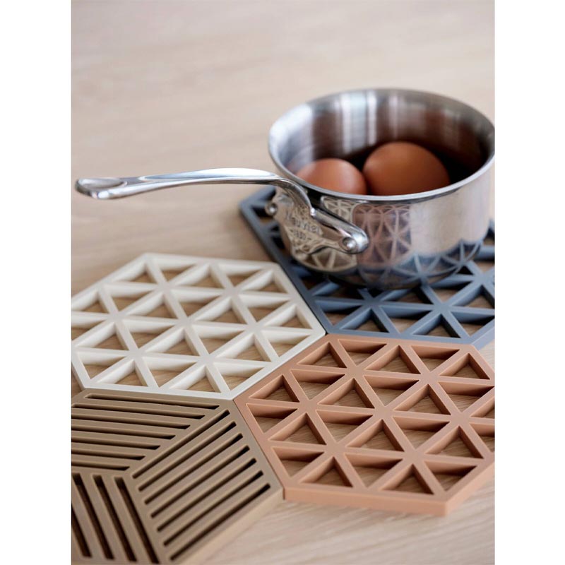 Triangles Trivet - Birch - des. VE2 for Zone Denmark