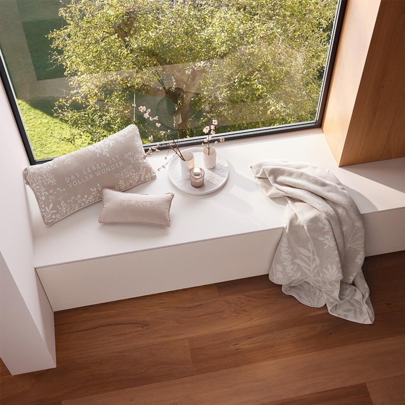 Wonder Garden Porcelain Decorative Tray by Räder