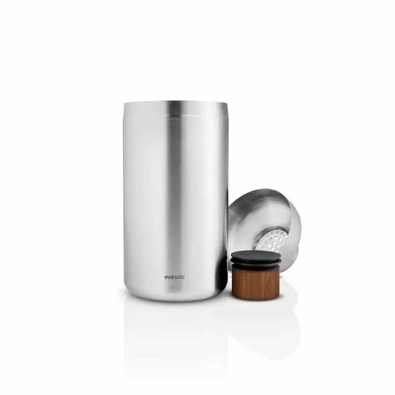 Liquid Lounge - Cocktail Shaker