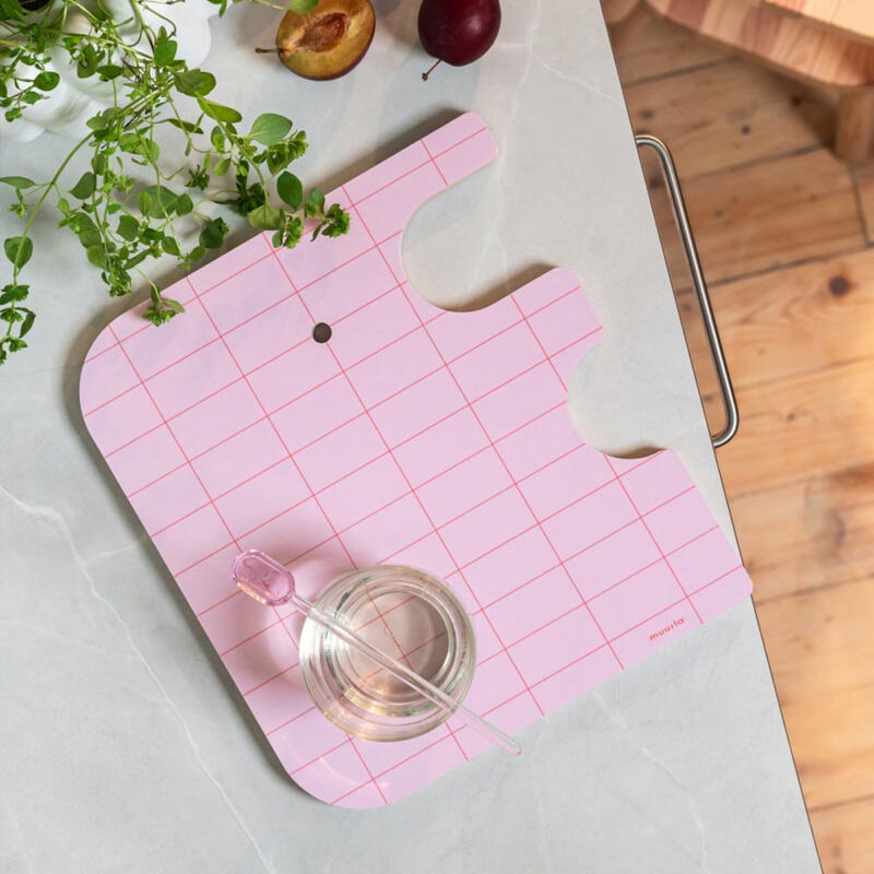 Elephant Chop & Serve Board - Medium 28 x 25 cm - Pink - by Muurla