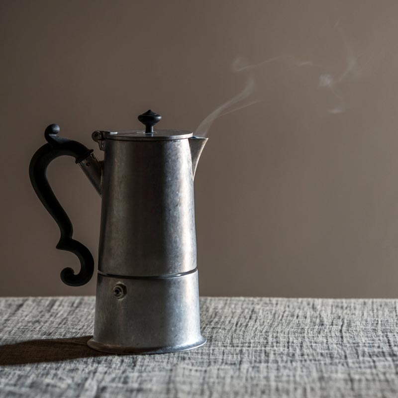 Lady Anne 4 Cup Aluminium Coffee Pot des. Lara Caffi for knIndustrie