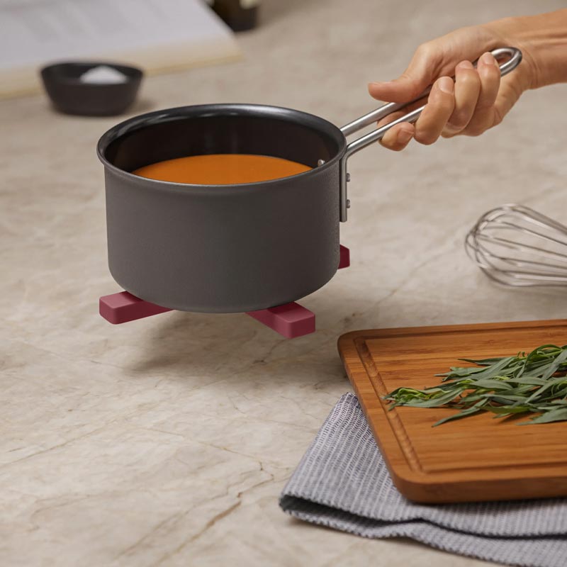 Magnetic Trivet - Ruby - Eva Solo