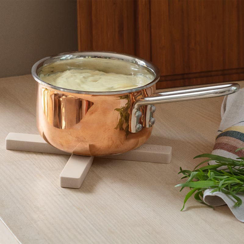 Magnetic Trivet - Sand - Eva Solo