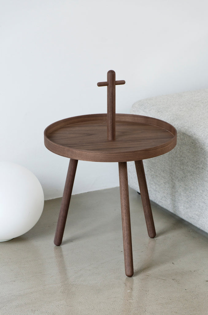 Pick me up side table - Walnut - des. Lincoln Rivers for Wireworkd