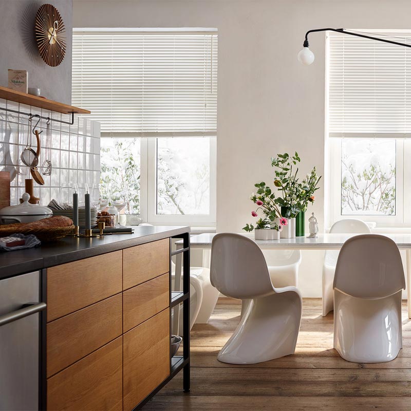 Popsicle wall clock (walnut) des. George Nelson, 1948 - 1960 (made by Vitra)