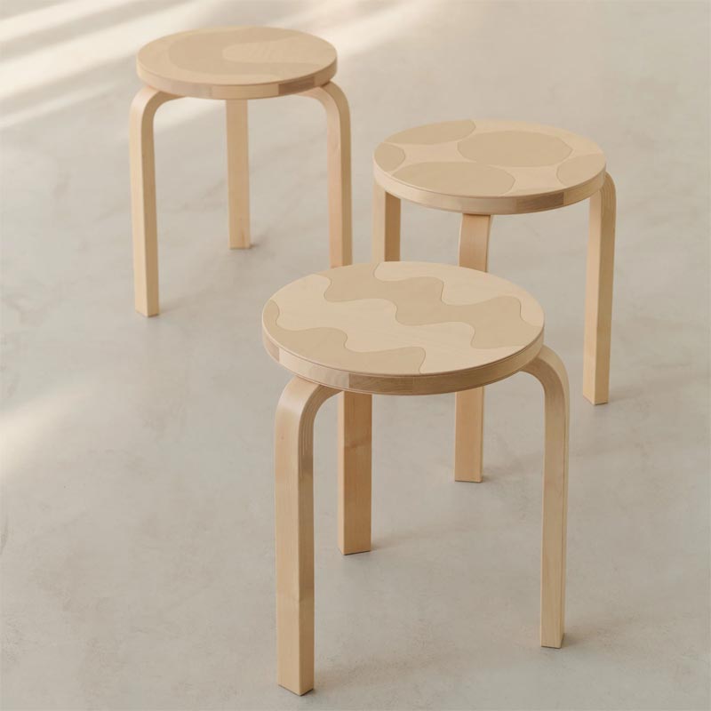 Stool 60 - Seireeni - des. Alvar Aalto 1933, Pattern des. Maija Isola 1964, made by Artek + Marimekko