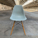 DSW Plastic Dining Chair des Charles and Ray Eames, 1950 (made by Vitra)