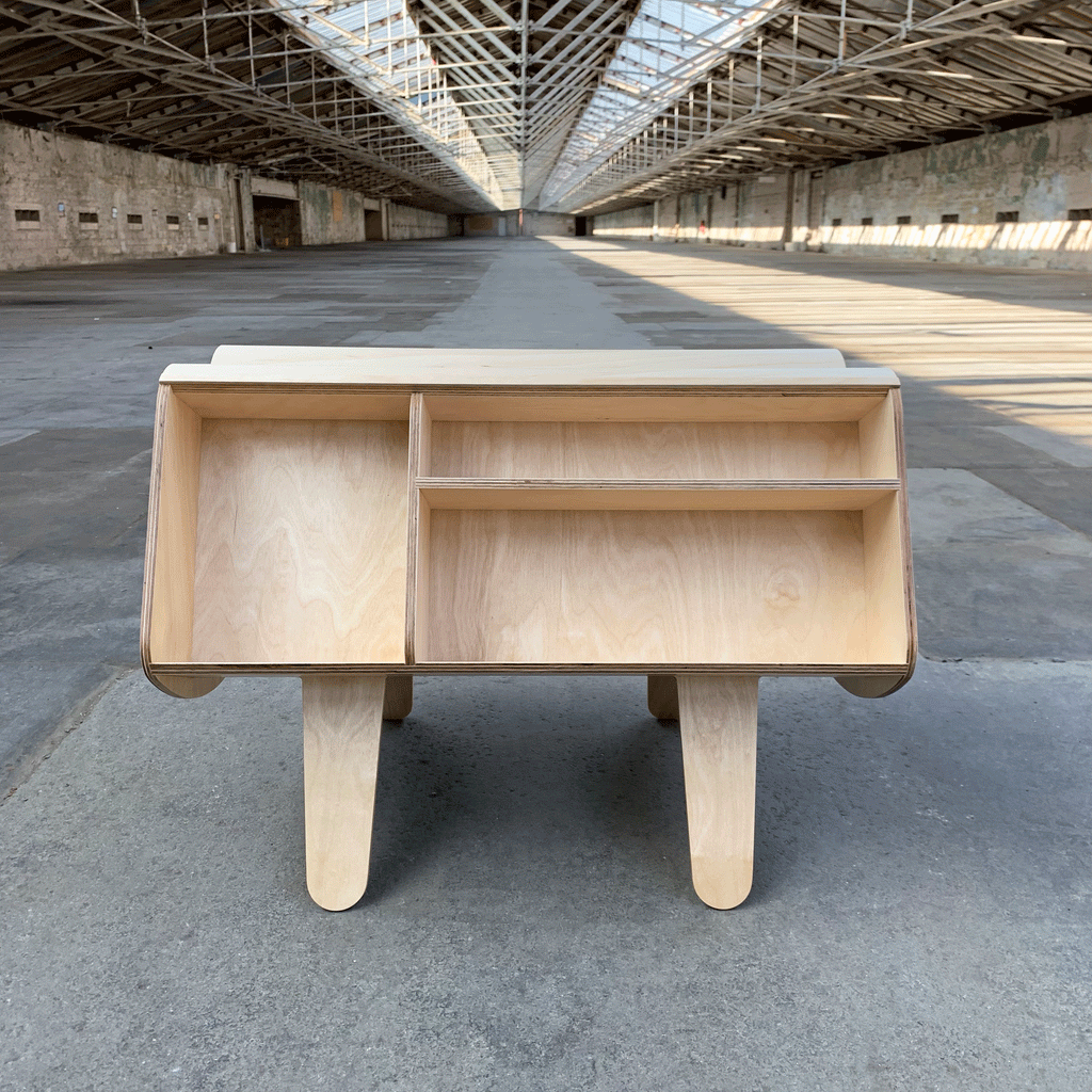 Penguin Donkey des Egon Riss, 1939 for Isokon (made by Isokon+)