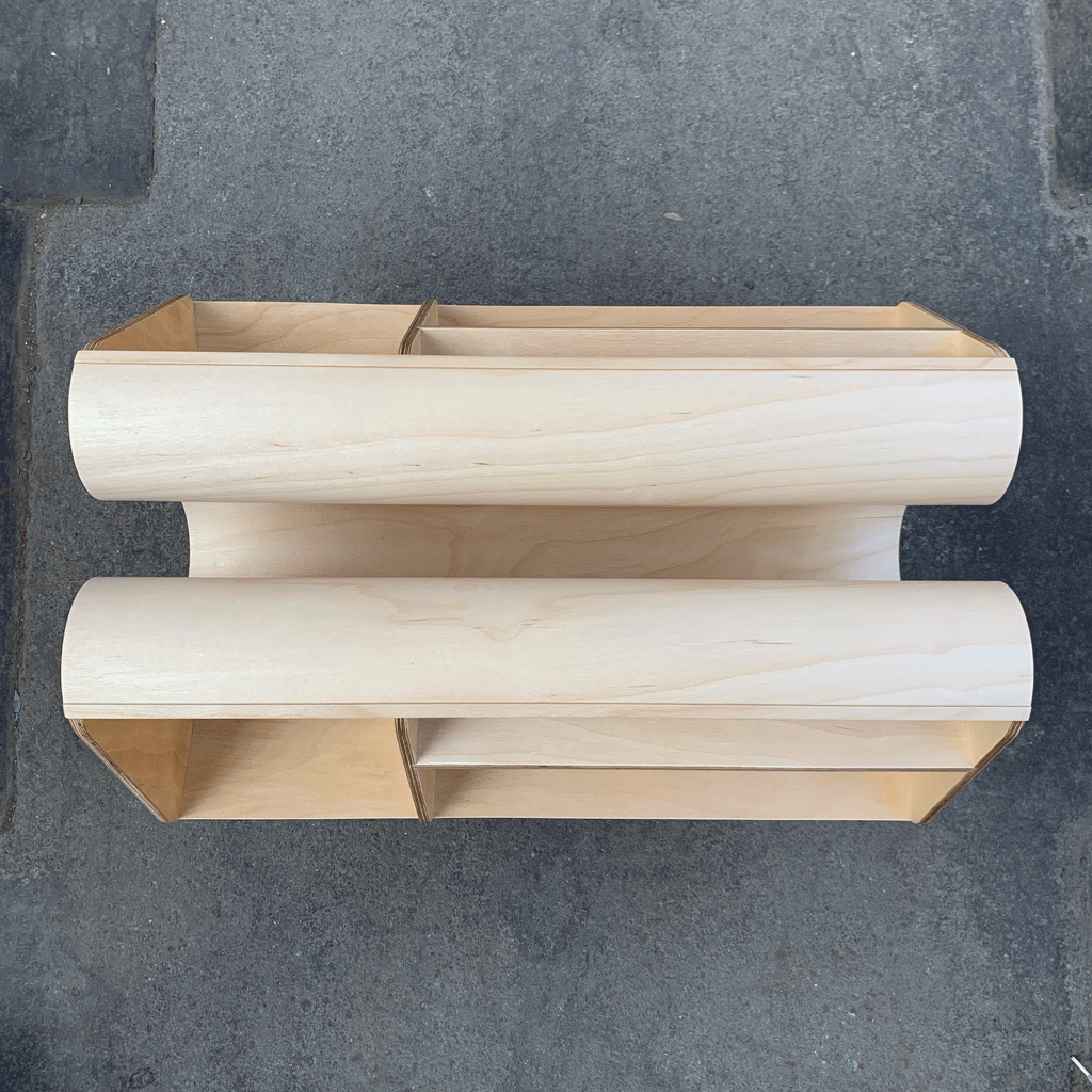 Penguin Donkey des Egon Riss, 1939 for Isokon (made by Isokon+)