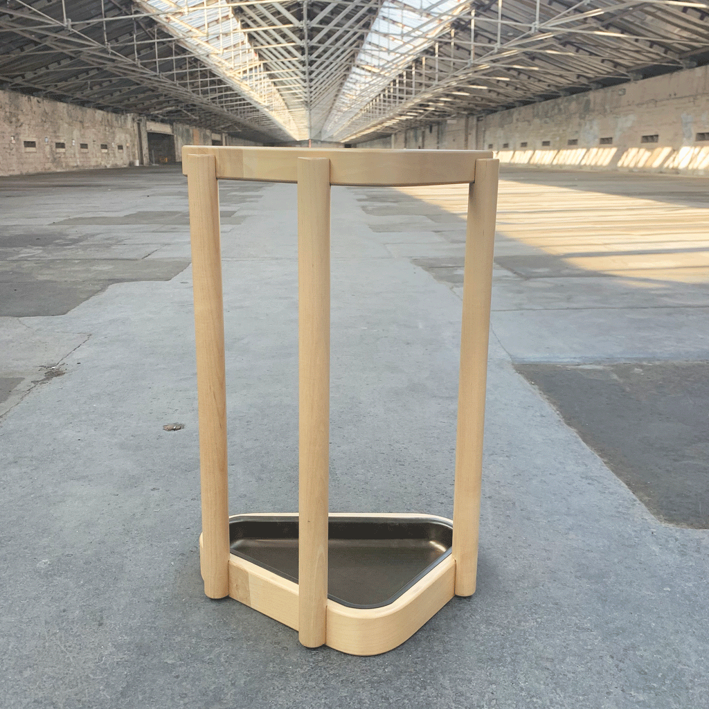 Umbrella Stand 115 des Alvar Aalto, 1936 (made by Artek)