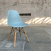 DSW Plastic Dining Chair des Charles and Ray Eames, 1950 (made by Vitra)