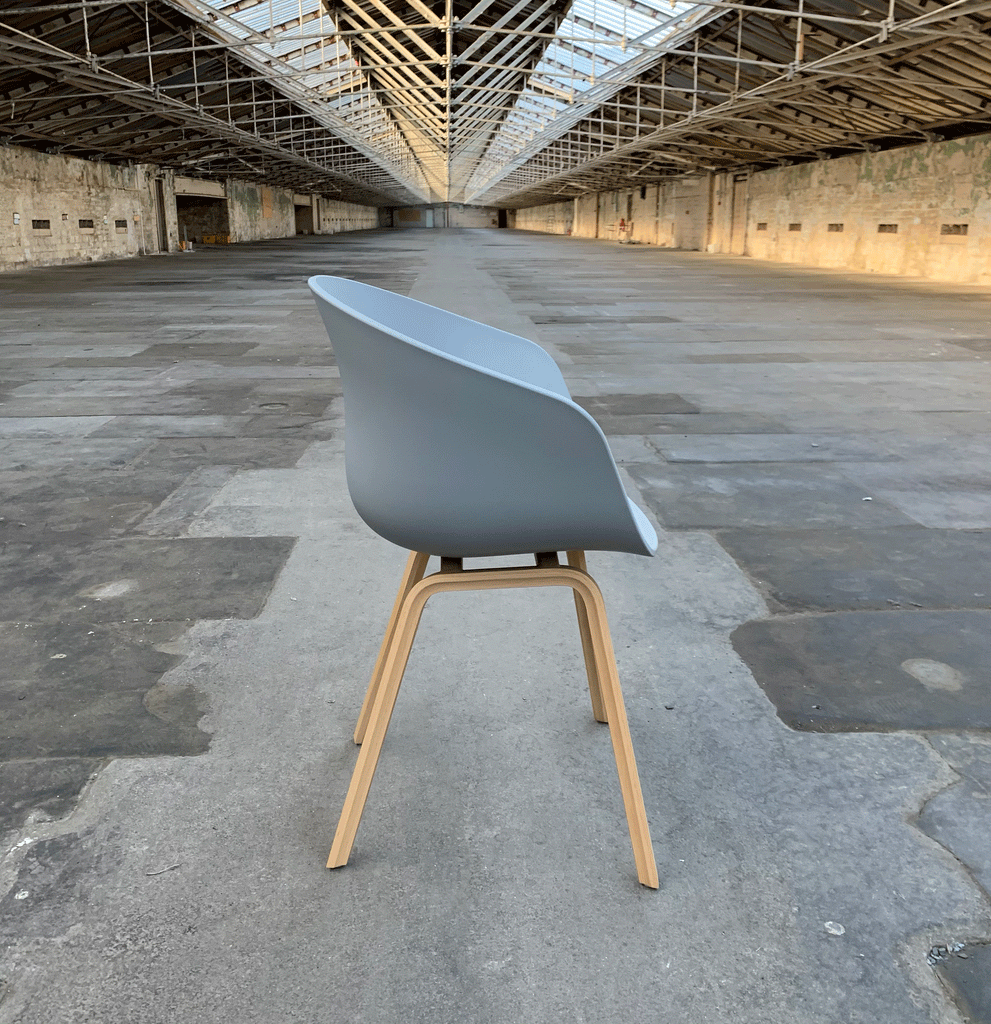 About a Chair AAC22 in concrete grey - des. Hee Welling (made by Hay)