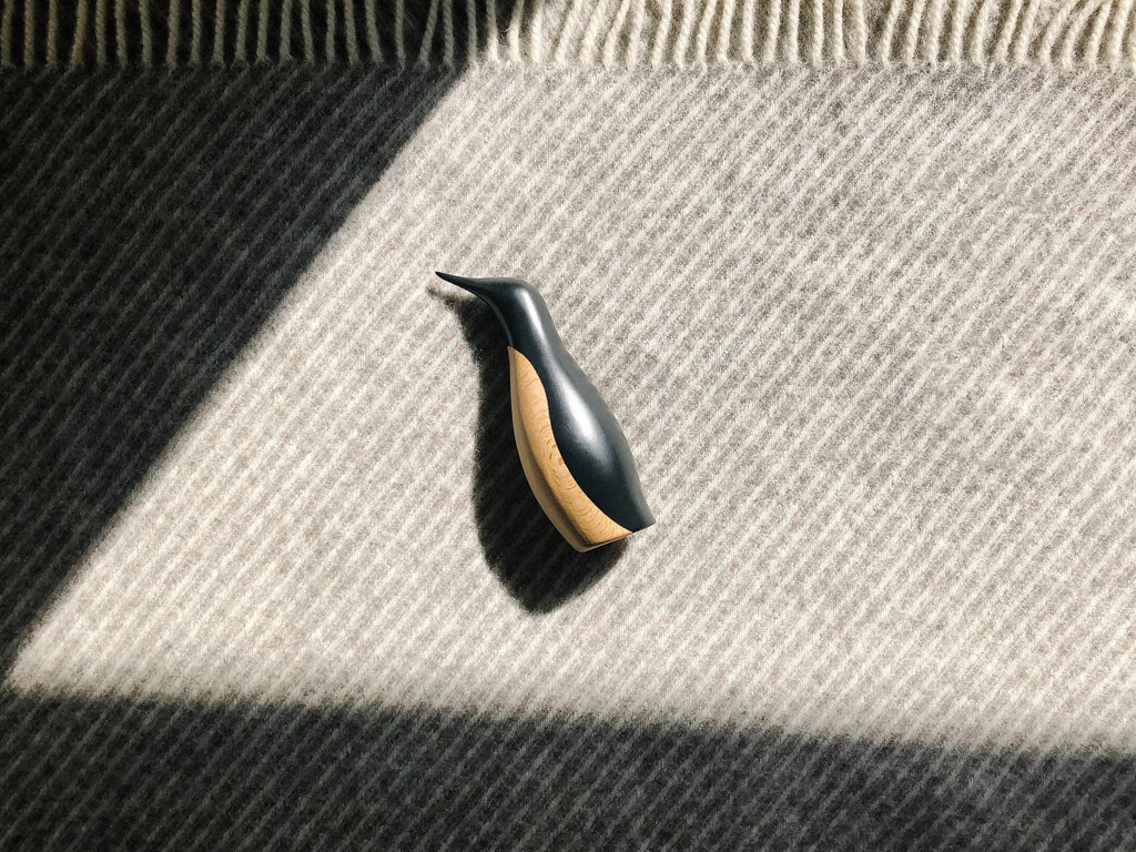 Penguin by Hans Bunde - Mini