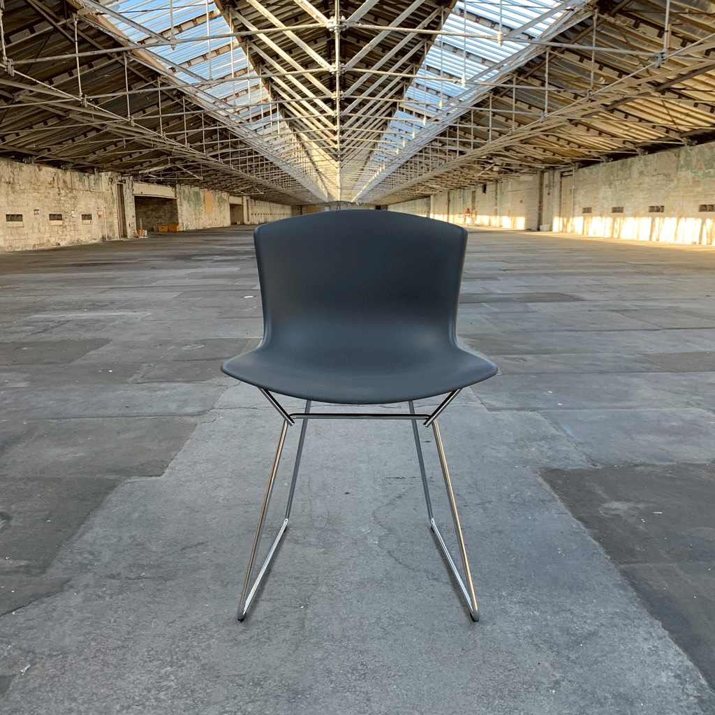 Bertoia Plastic Side Chair des. Harry Bertoia, 1956 - grey shell / chrome base (made by Knoll)