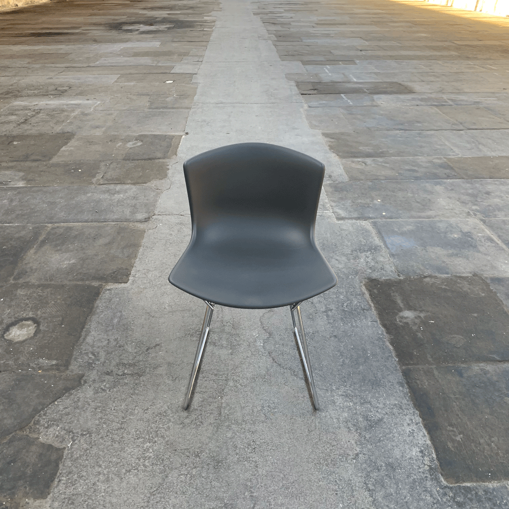 Bertoia Plastic Side Chair des. Harry Bertoia, 1956 - grey shell / chrome base (made by Knoll)
