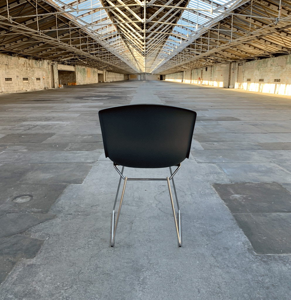 Bertoia Plastic Side Chair des. Harry Bertoia, 1956 - grey shell / chrome base (made by Knoll)