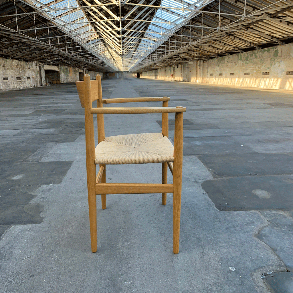 CH37 chair des. Hans J. Wegner, 1962 (made by Carl Hansen & Son)