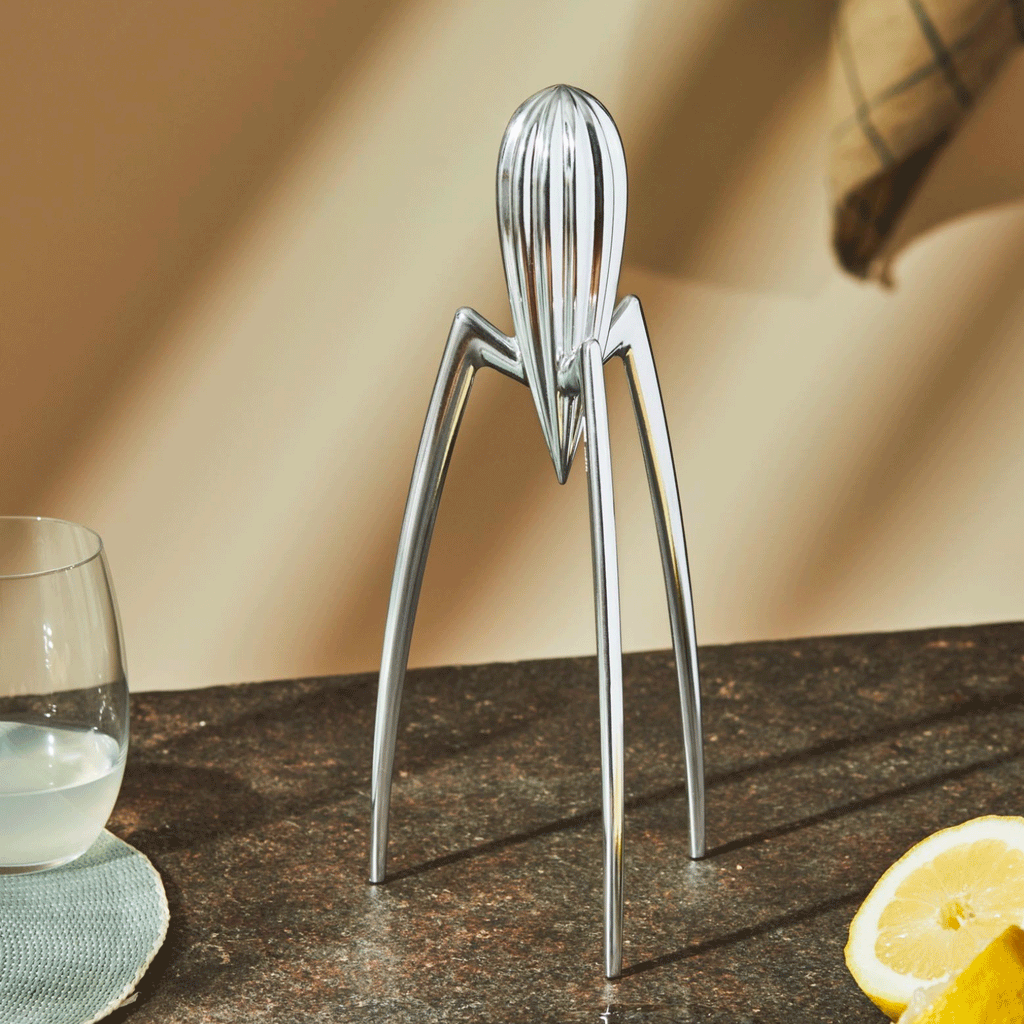 Juicy Salif citrus squeezer des. Phillipe Stark , 1990 (made by Alessi)