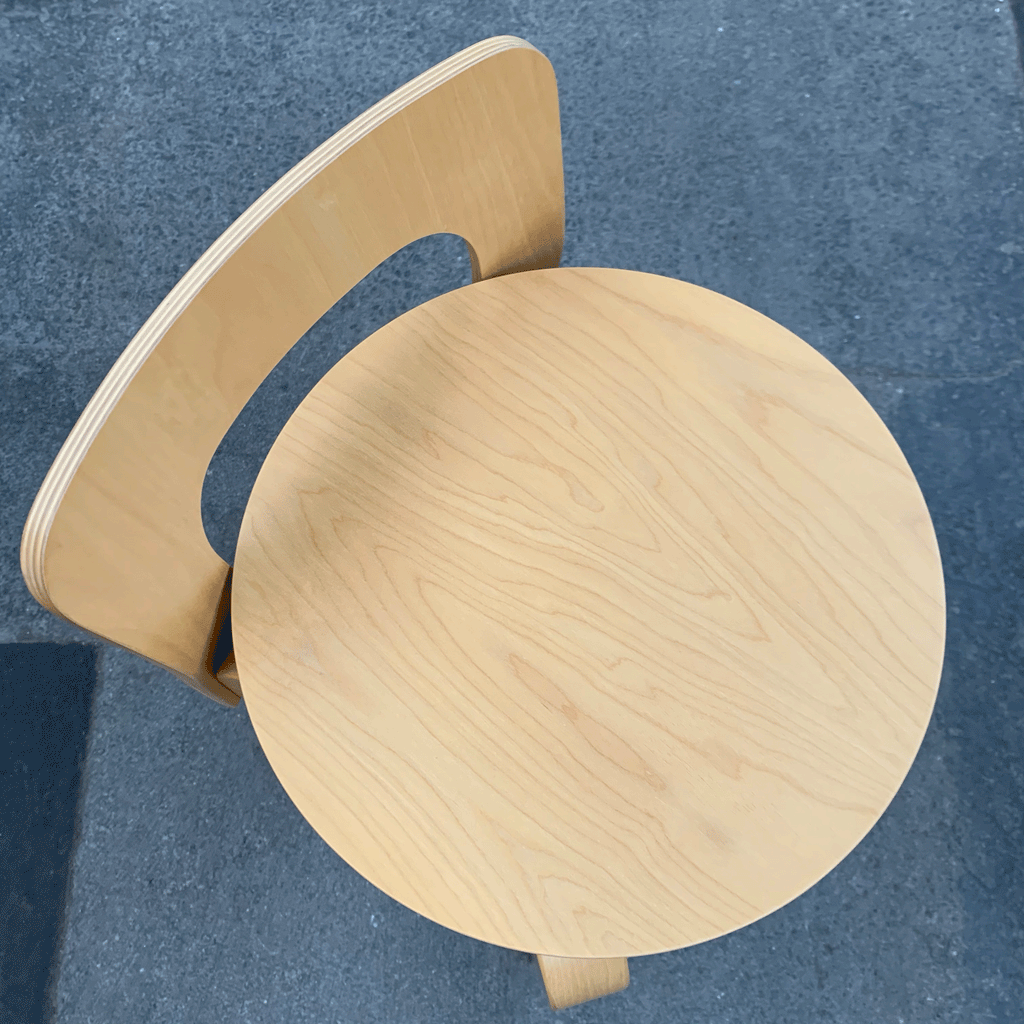 K65 High Chair des Alvar Aalto, 1935 (made by Artek)