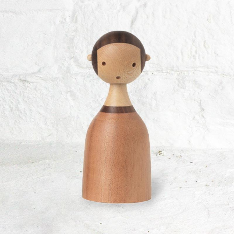 KIN Girl by Lars Beller Fjetland