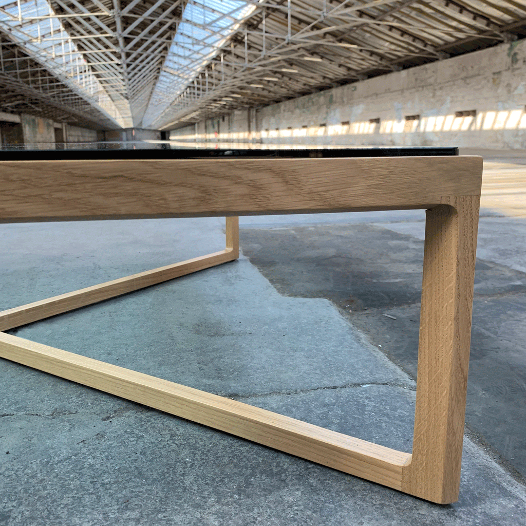 Krusin Coffee Table des. Marc Krusin, 2009 (made by Knoll)