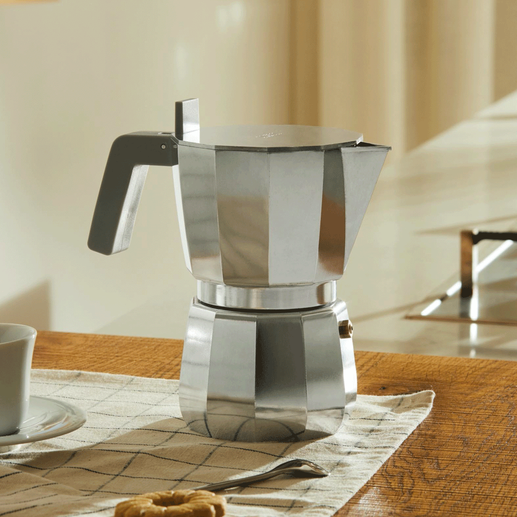 Moka coffee maker - 6 cup - des. David Chipperfield (made by Alessi)