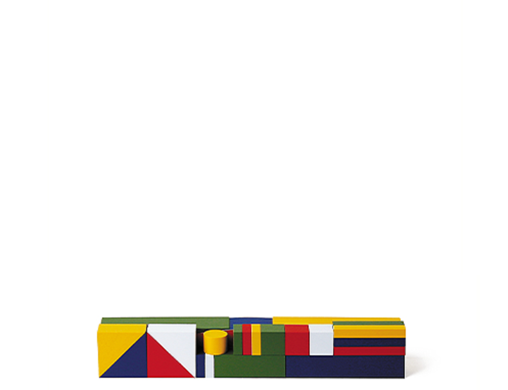 Bauhaus Building Game des. Alma Siedhoff-Buscher, 1923 - contemporary reissue made by Naef Spiele