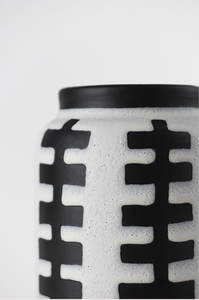 Optical Round Monochrome Vase (ABA 12) by Nuove Forme (exclusive)
